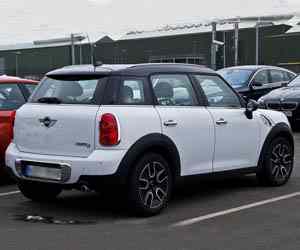 MINI COOPER D Engine