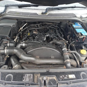 Invest in a Powerful TDV6 Diesel Engine for Your Range Rover Sport SE Today.