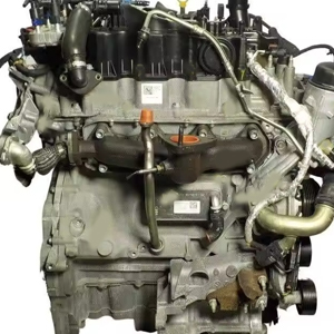 Purchase a powerful SD4 diesel engine for your Land Rover Discovery 2017 HSE with vehicle recovery offered