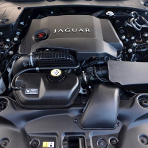 UK Wide Supply and Fit for a Jaguar XJ 3.0 V6 306DT Diesel Engine with Recovery