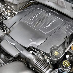 Jaguar XJ Luxury V6 D Auto 2011 3.0 306DT Diesel Engine with Exclusive Warranty