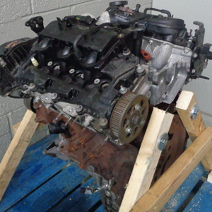 Secure a Replacement Land Rover Discovery 4 TDV6 3.0L Diesel Engine 306DT with Supply and Fit Service Included