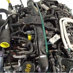 Get a powerful Land Rover Range Rover Sport SDV6 3.0L diesel engine for your 2016 HSE model with a full warranty