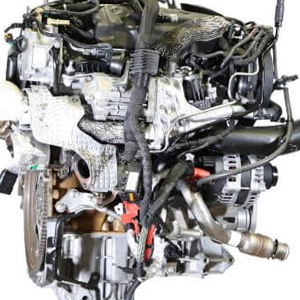 We supply and fit this 306DTX 3.0L SDV6 Diesel engine for your Land Rover Discovery HSE 2013