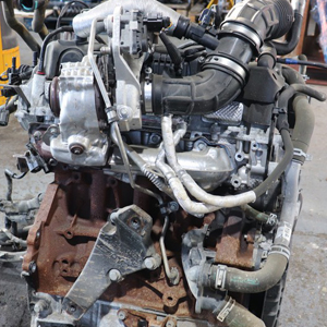 Ensure your high-roof Ford Transit 350 keeps working with a YMR6 2.0L diesel engine and supply and fit