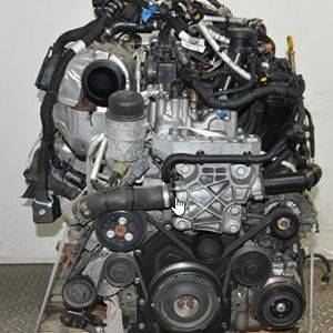 Land Rover Discovery Sport Black HSE 2.0L AJ200DDiesel Engine Replacement - Professional Installation