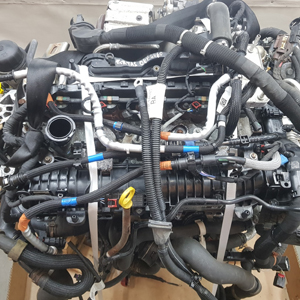 Range Rover Evoque 2015 204DTD diesel engine supplied with warranty and fast replacement